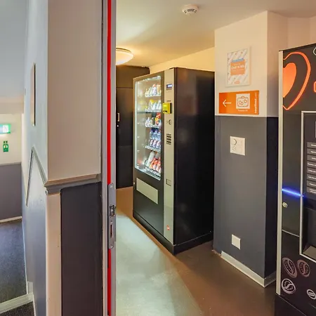 Easyhotel Zuerich City Centre-2